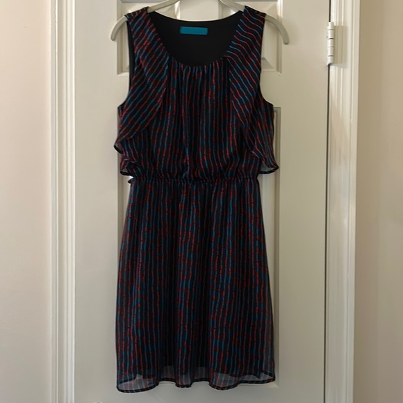 buttons Brand Dress - Picture 3 of 11